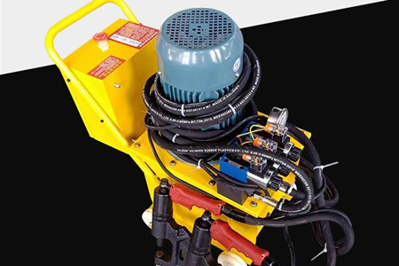 國產風管鉚釘機價格貴嗎?