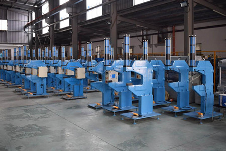 液壓鉚釘機沒有壓力如何解決?