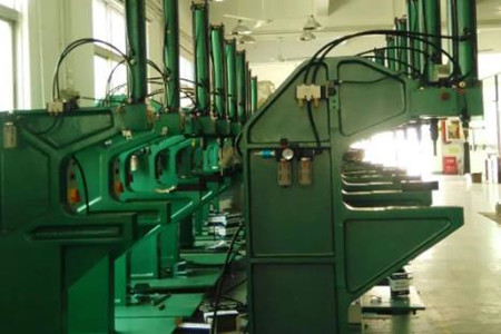 鉚釘機壓力怎么調?碩峰廠家來告訴你!