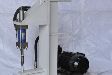 自動鉚釘機鉚接點容易撕裂怎么辦?方法很簡單!