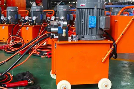 風(fēng)管鉚釘機(jī)什么品牌好?推薦碩峰!