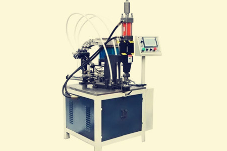 規范操作數控鉚釘機,保障生產安全與效率!