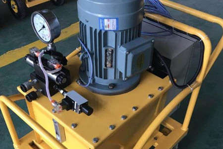 液壓環槽鉚釘機市場報價一般是多少?