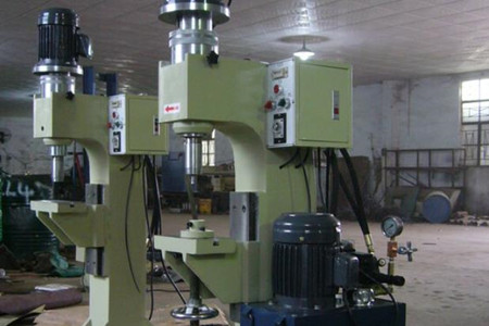 油壓鉚釘機的優(yōu)勢，你知道多少？