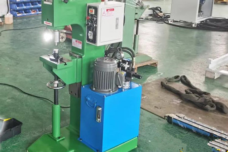 鉚釘機內部結構和安裝方法，碩峰分享！