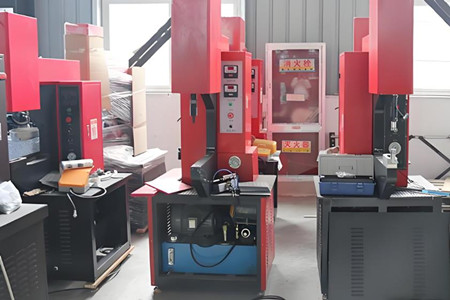 如何使用及維護實心鉚釘機?廠家來告訴你!