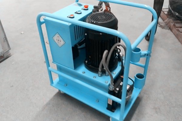 鉚釘機(jī)該如何選擇?選擇技巧分享! 圖1