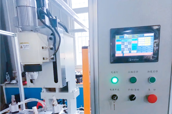 旋鉚機參數怎么調?三步精準掌控工藝核心!圖2